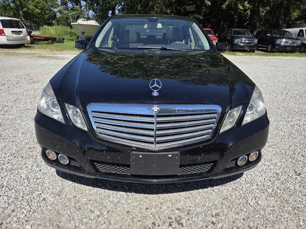 2011 Mercedes-Benz E-Class Image 2