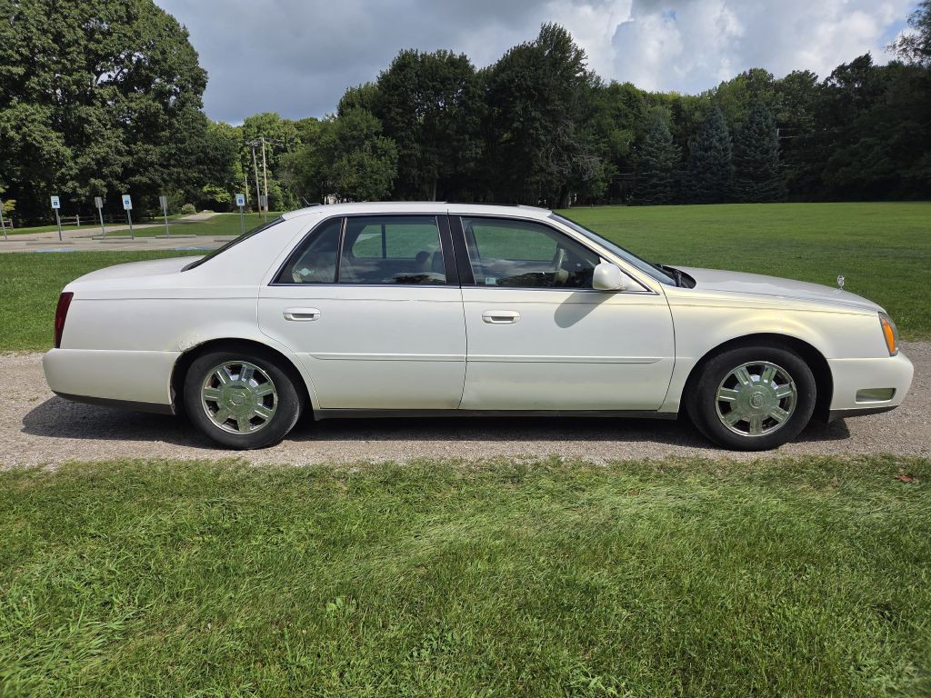 2005 Cadillac DeVille Image 4