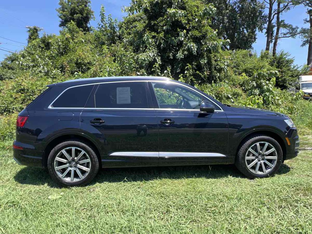 2017 Audi Q7 Image 11