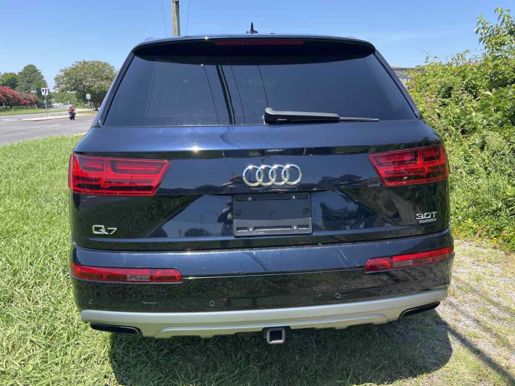 2017 Audi Q7 Image 16