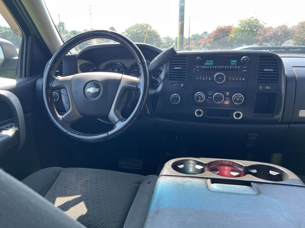 2007 Chevrolet Silverado 1500 Image 2