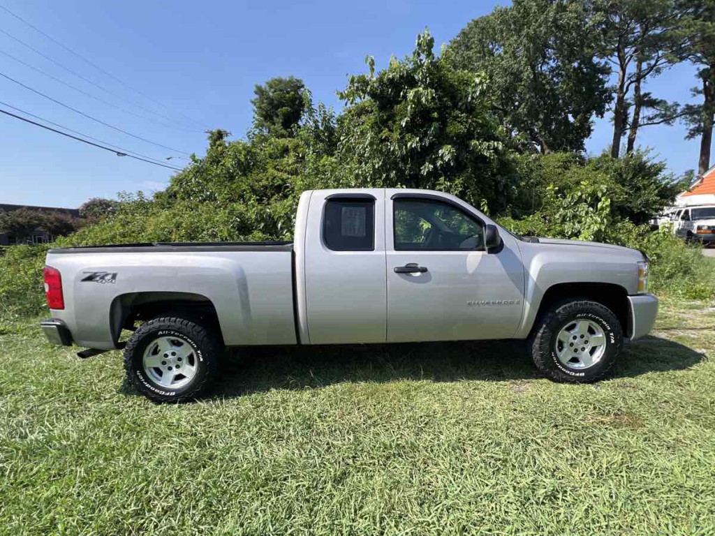 2007 Chevrolet Silverado 1500 Image 11