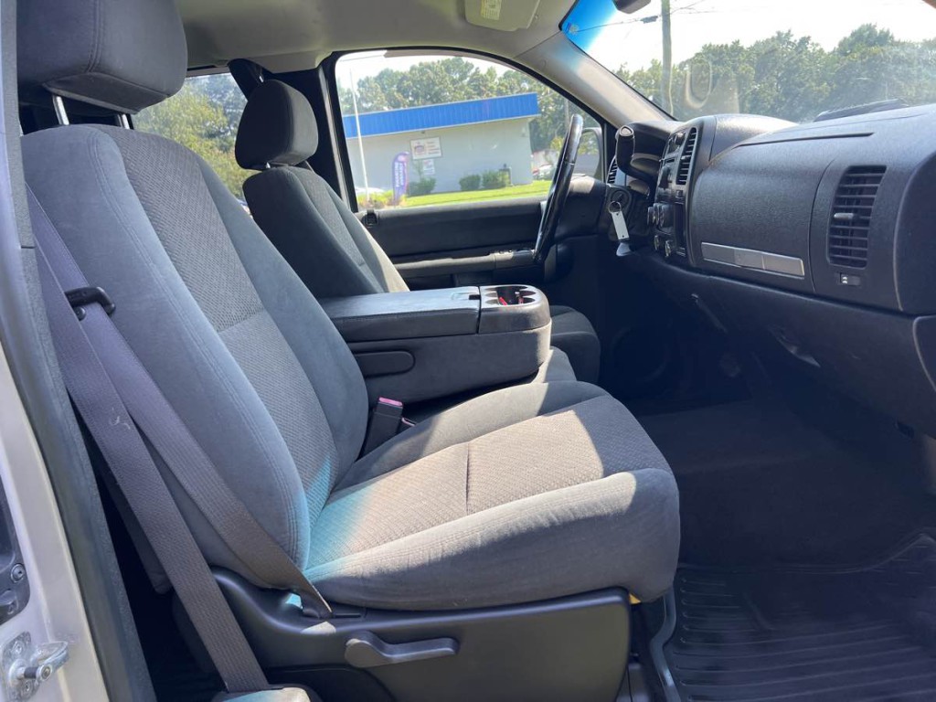 2007 Chevrolet Silverado 1500 Image 12