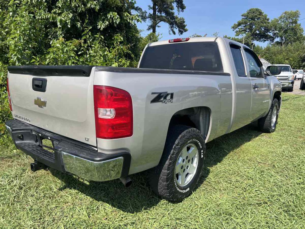 2007 Chevrolet Silverado 1500 Image 13