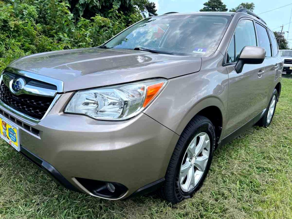 2016 Subaru Forester Image 1