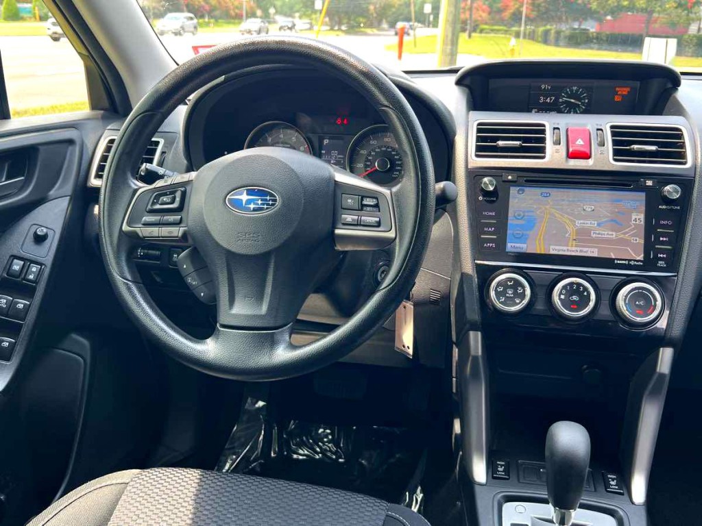 2016 Subaru Forester Image 2
