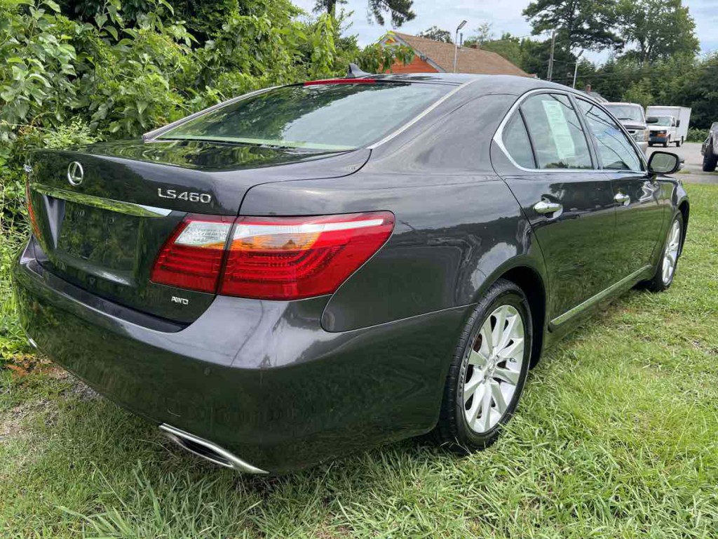 2010 Lexus LS 460 Image 13