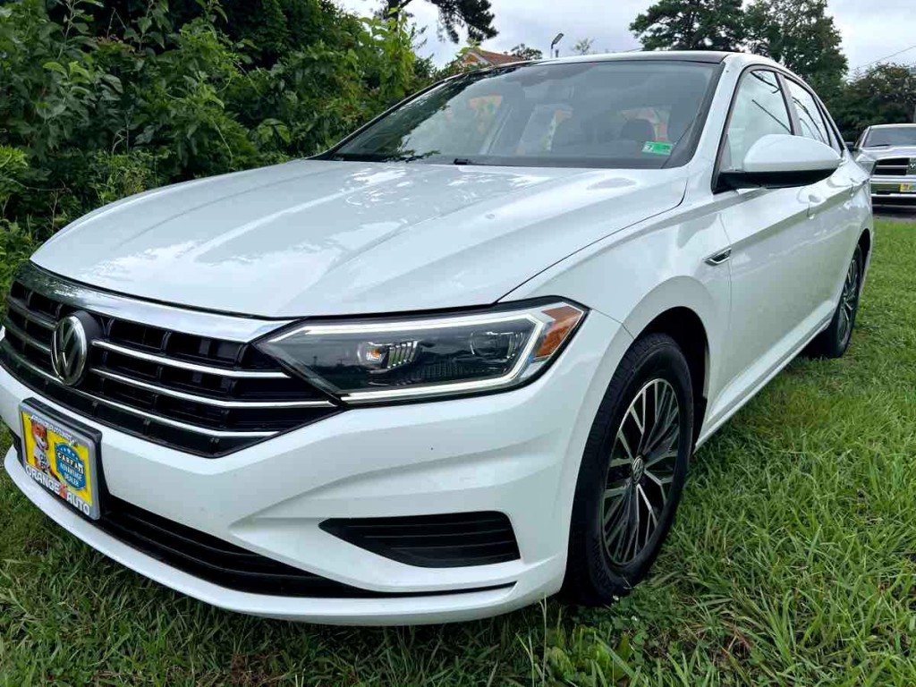 2019 Volkswagen Jetta Image 1