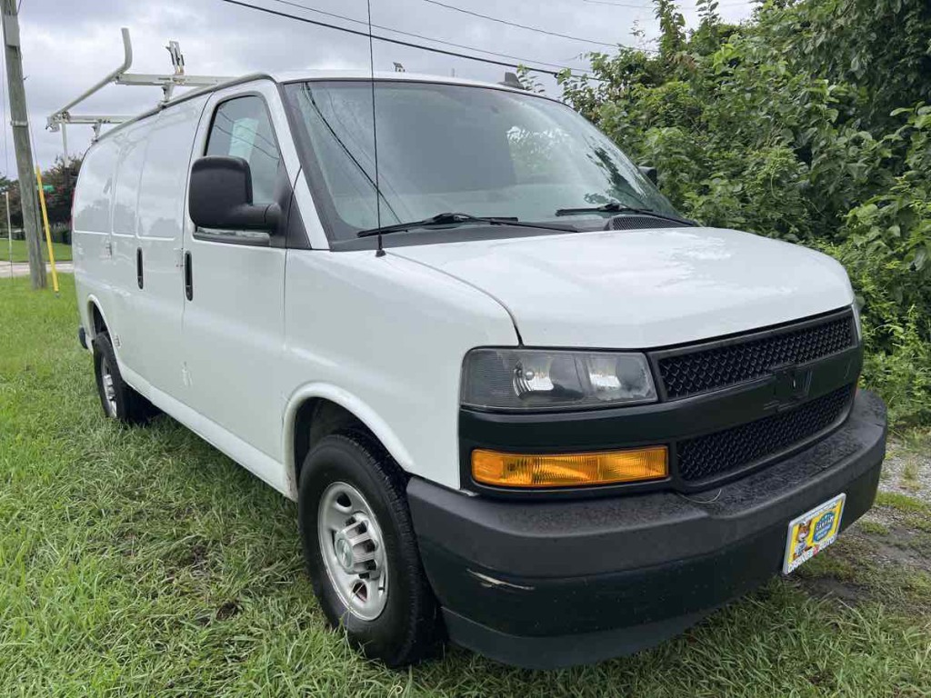 2019 Chevrolet Express Image 9