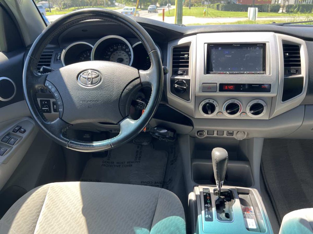 2009 Toyota Tacoma Image 2
