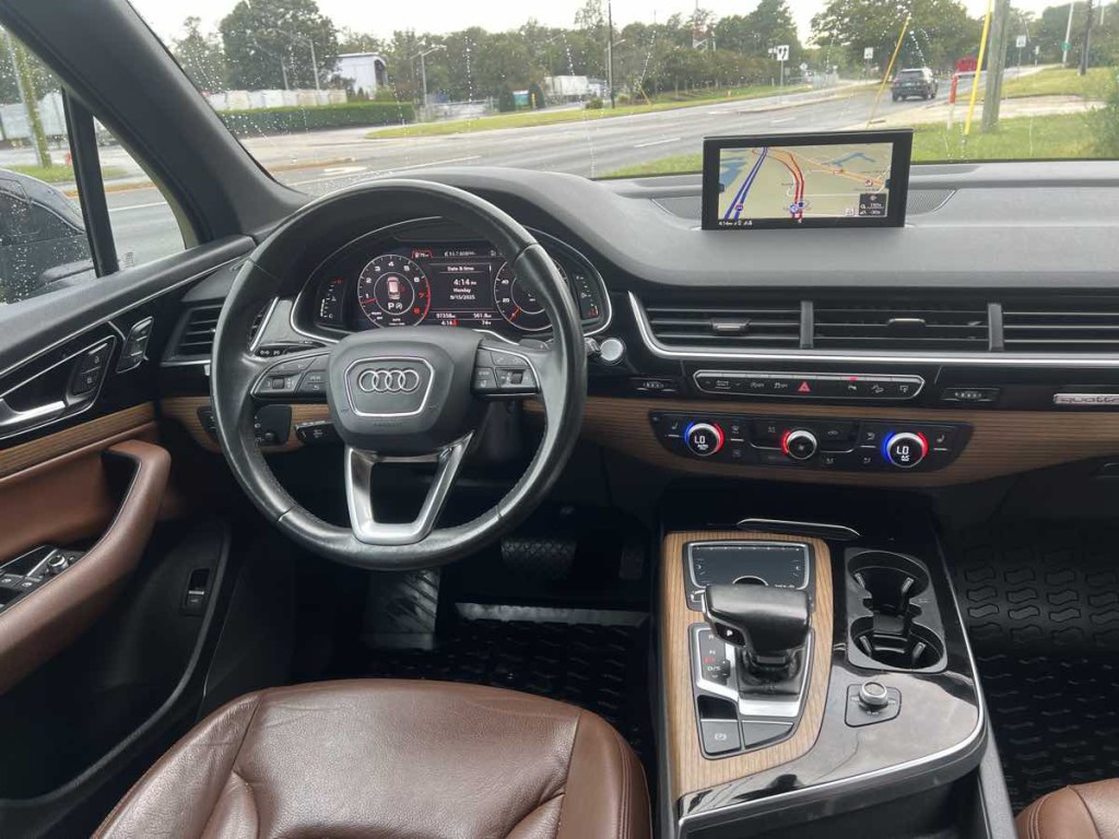 2017 Audi Q7 Image 2