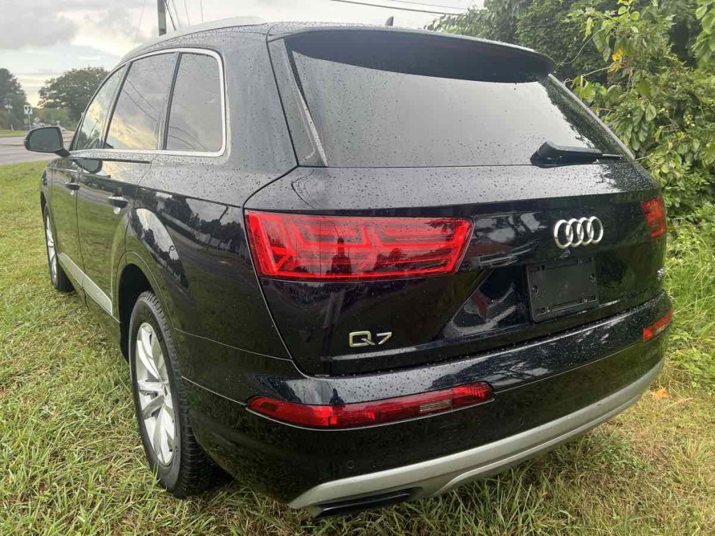 2017 Audi Q7 Image 6