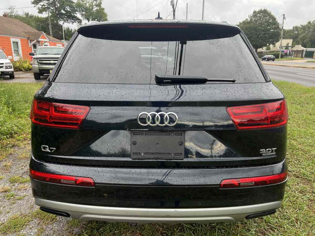 2017 Audi Q7 Image 18