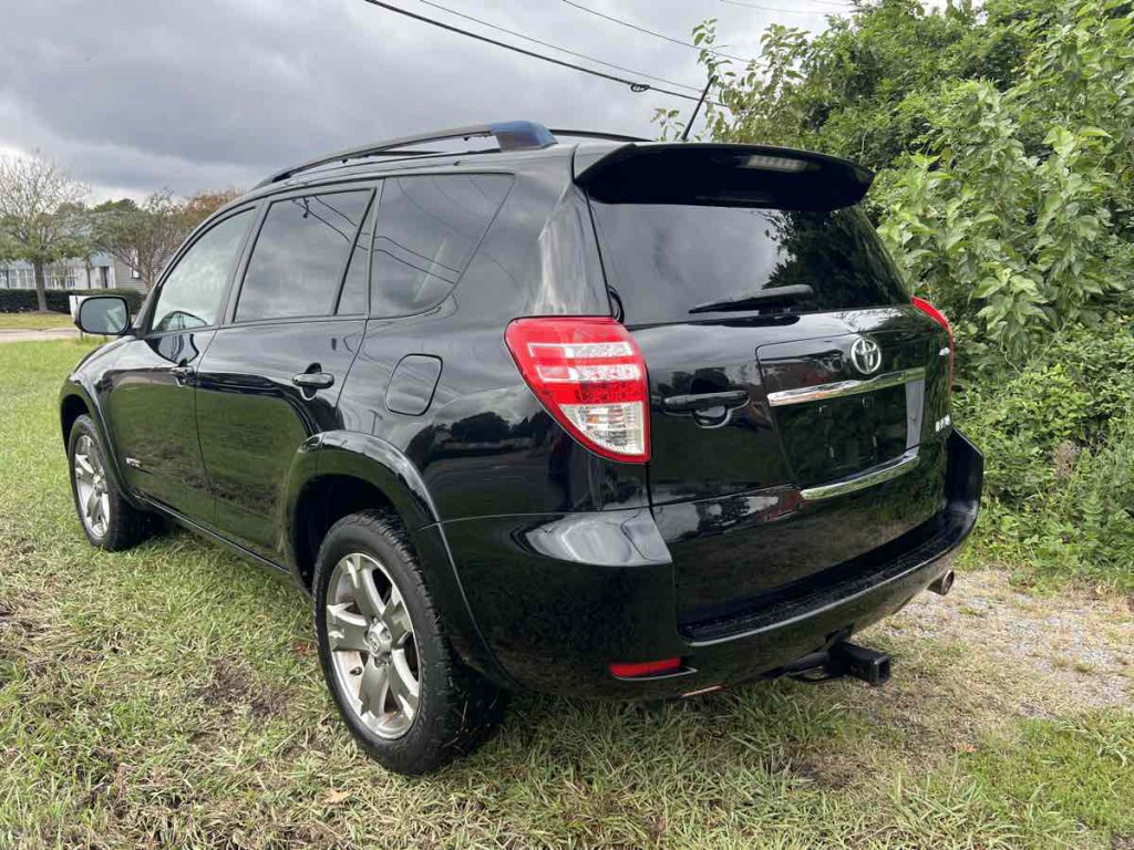 2011 Toyota Rav4 Image 6