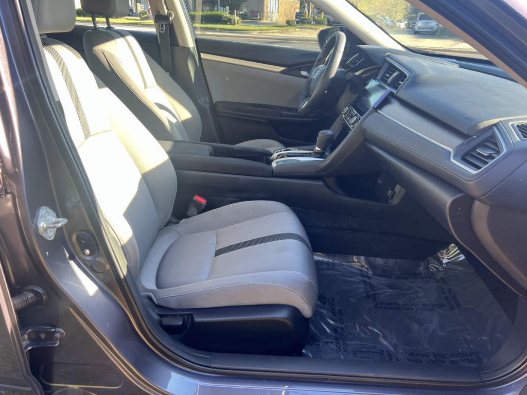 2016 Honda Civic Image 12
