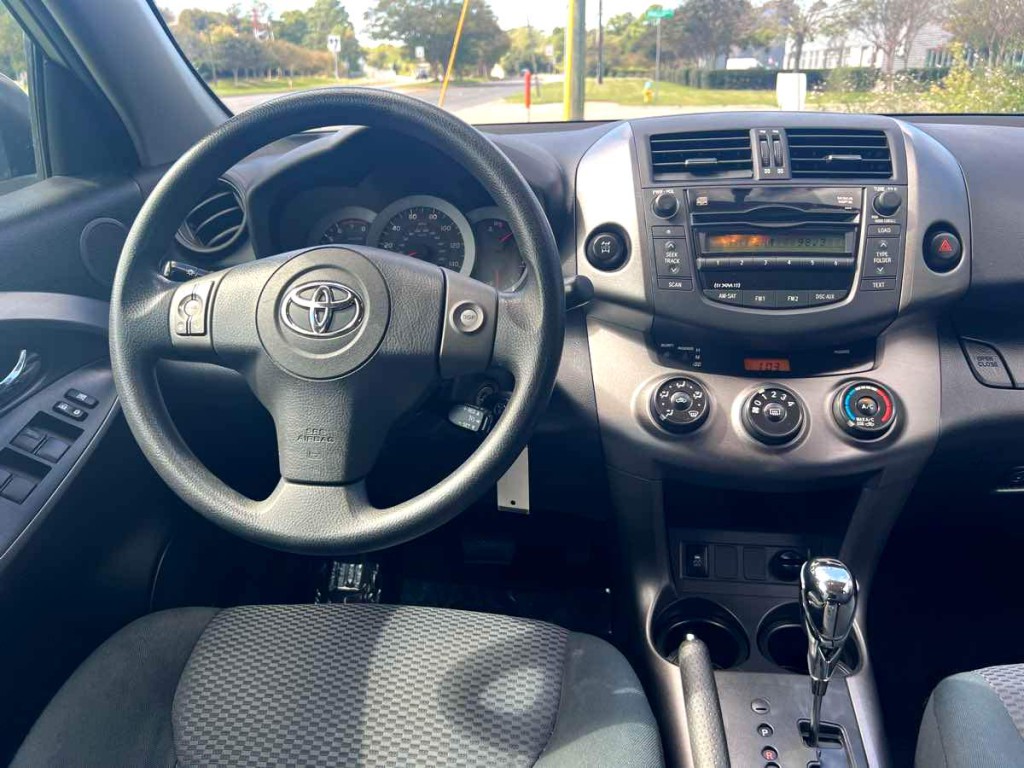 2010 Toyota Rav4 Image 2