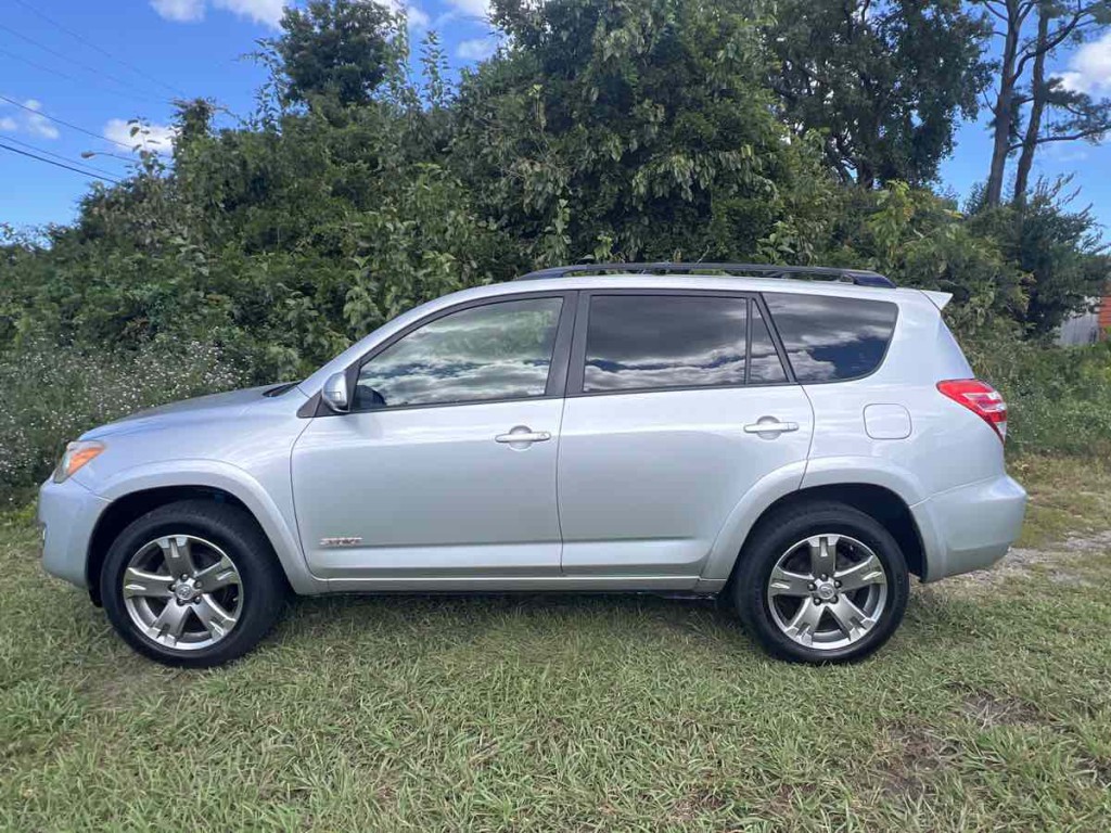 2010 Toyota Rav4 Image 4