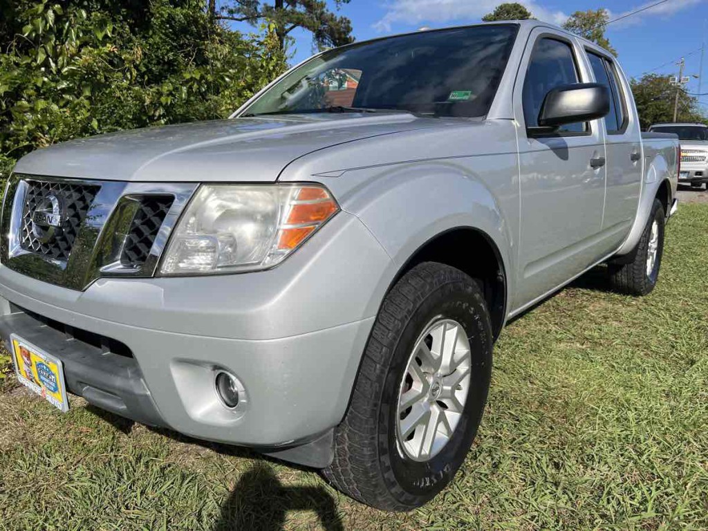 2014 Nissan Frontier Image 1