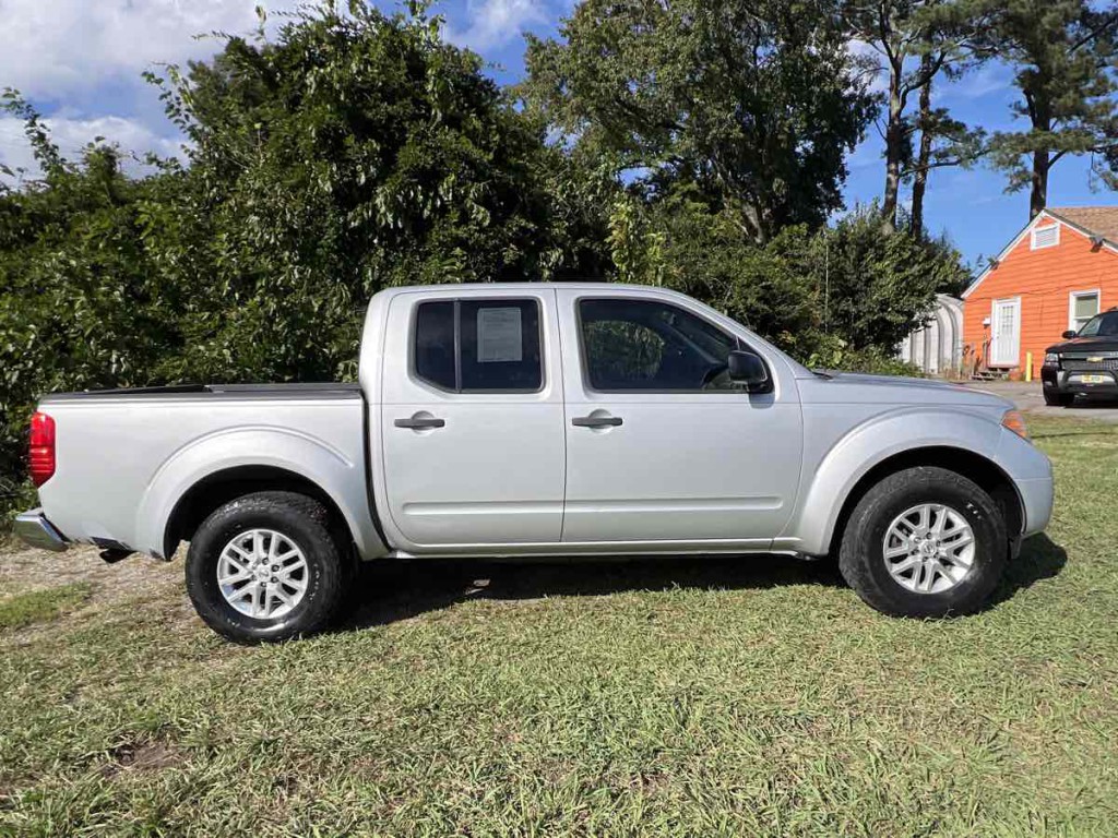2014 Nissan Frontier Image 11