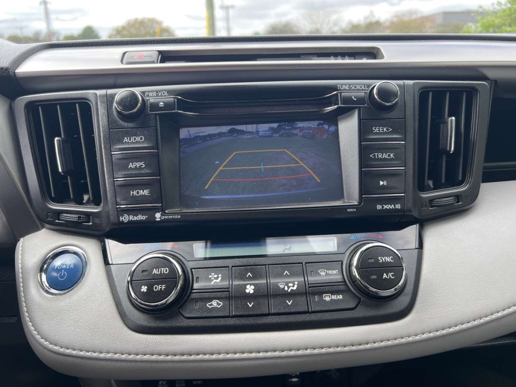 2018 Toyota Rav4 Image 6