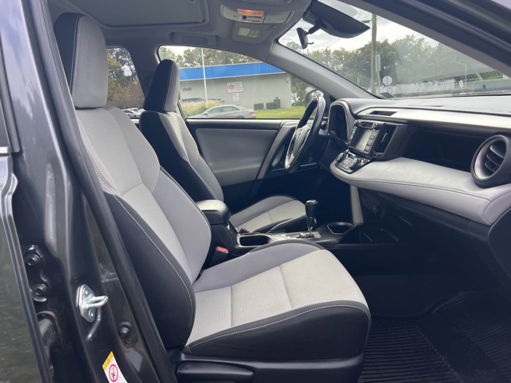 2018 Toyota Rav4 Image 12