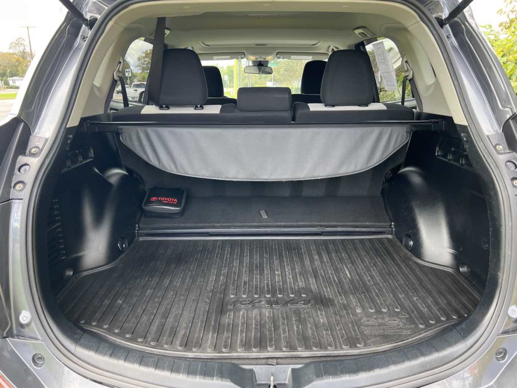 2018 Toyota Rav4 Image 16