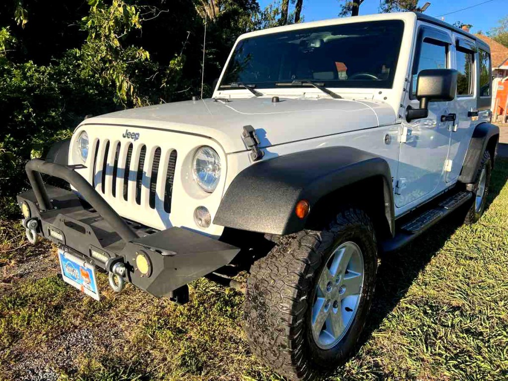 2017 Jeep Wrangler Unlimited Image 1