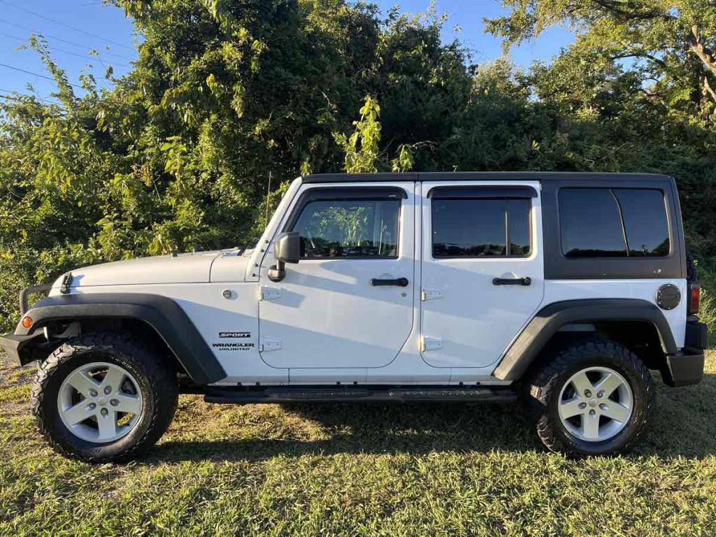 2017 Jeep Wrangler Unlimited Image 4