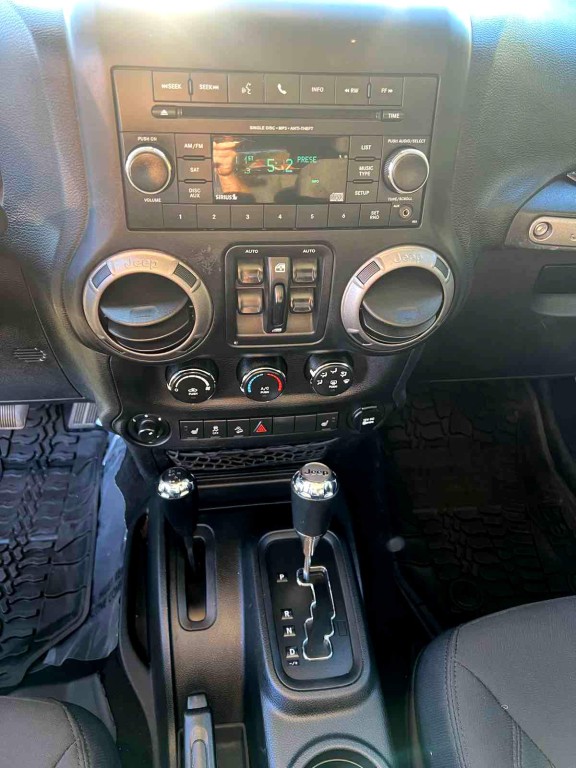 2017 Jeep Wrangler Unlimited Image 5