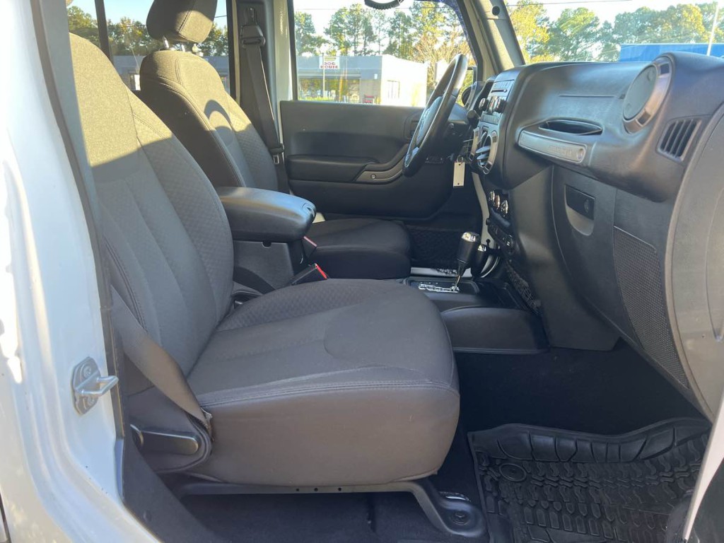 2017 Jeep Wrangler Unlimited Image 10