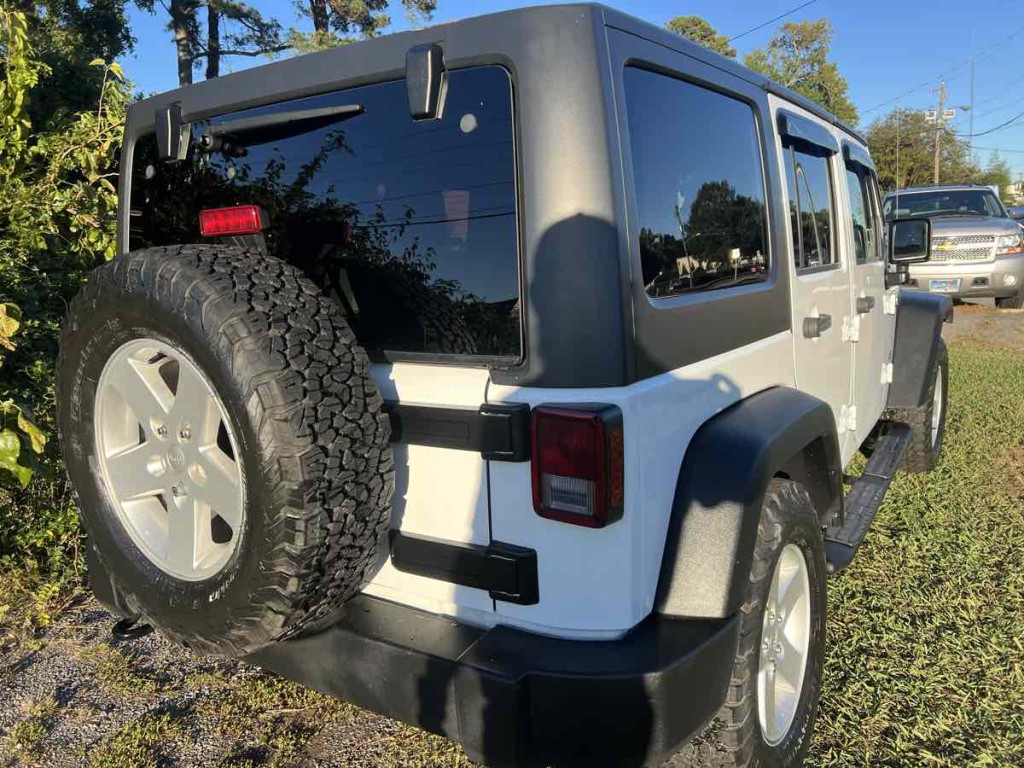 2017 Jeep Wrangler Unlimited Image 13
