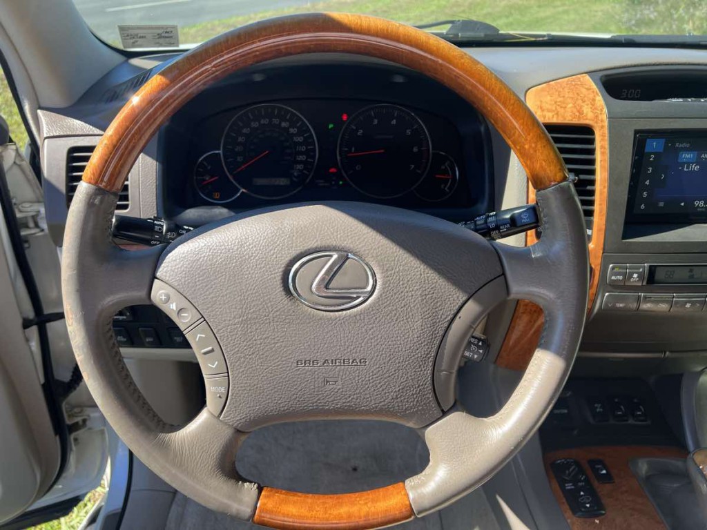 2005 Lexus GX 470 Image 3