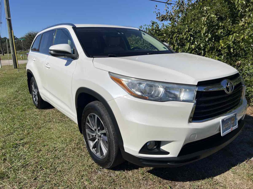 2015 Toyota Highlander Image 10