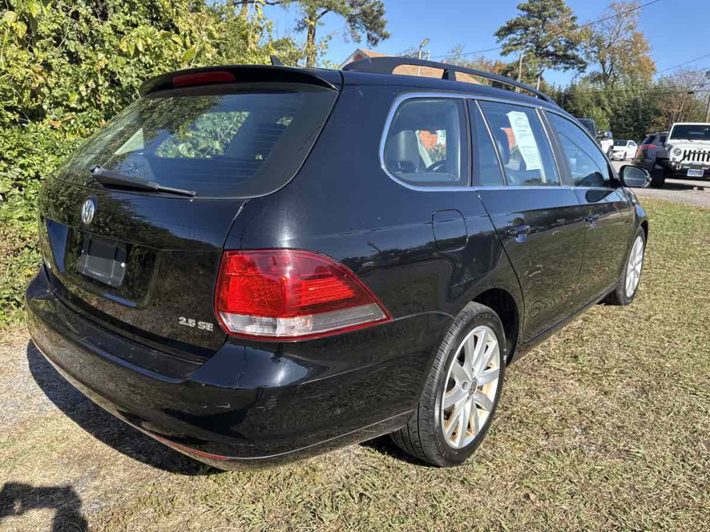 2013 Volkswagen Jetta Image 12