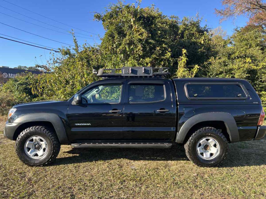 2015 Toyota Tacoma Image 3