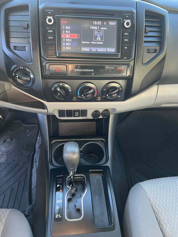 2015 Toyota Tacoma Image 6