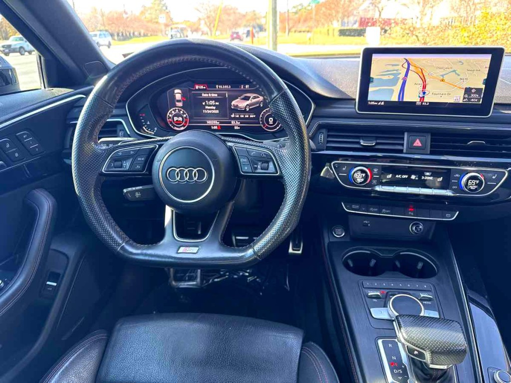 2018 Audi A4 Image 2