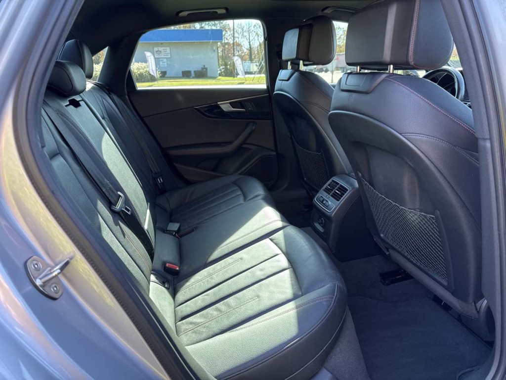 2018 Audi A4 Image 16