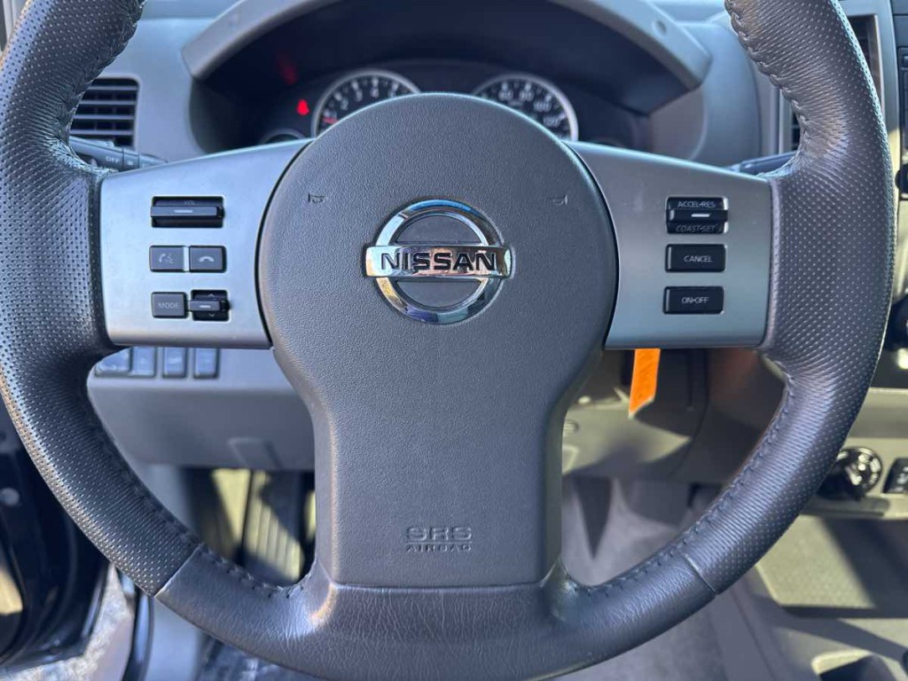 2014 Nissan Frontier Image 3