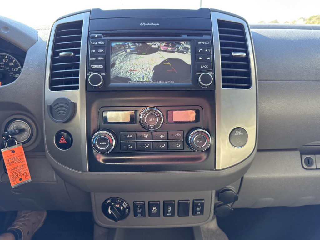 2014 Nissan Frontier Image 5