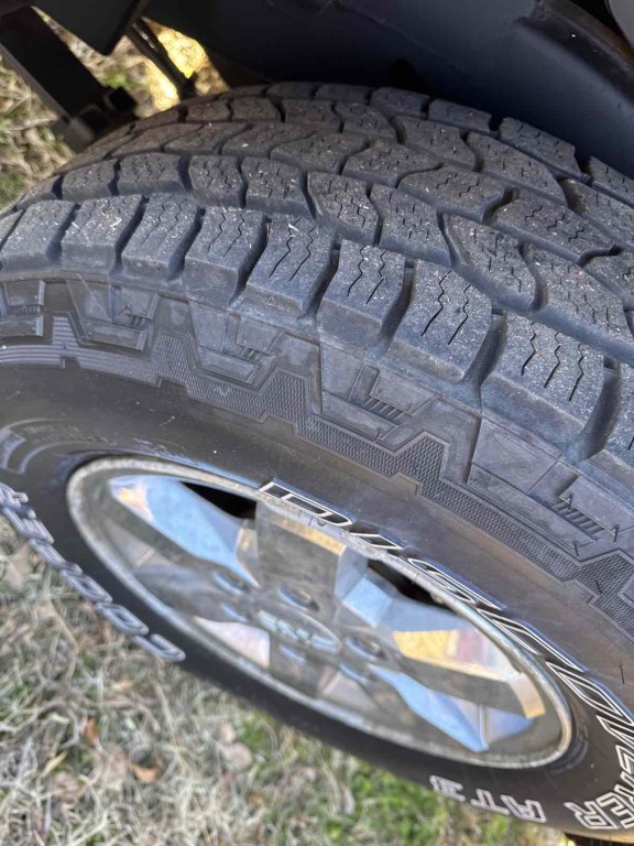 2011 GMC Canyon Image 16