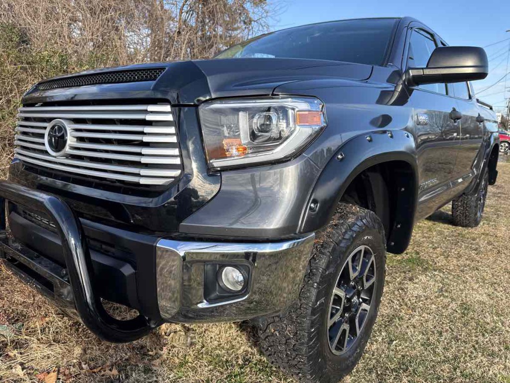 2014 Toyota Tundra Image 1