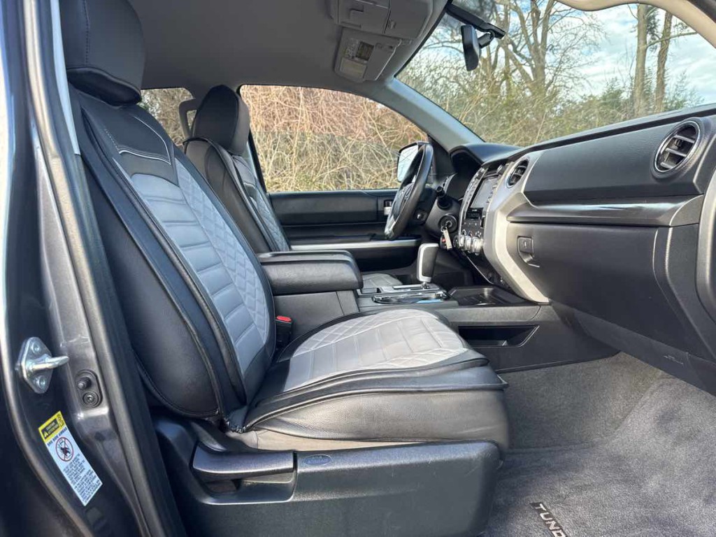 2014 Toyota Tundra Image 12