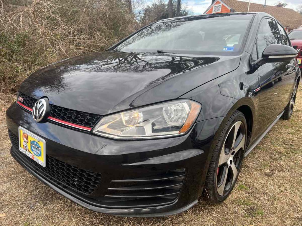 2016 Volkswagen GTI Image 1