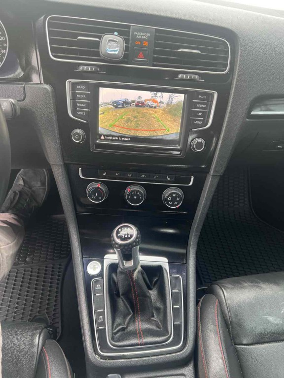 2016 Volkswagen GTI Image 5