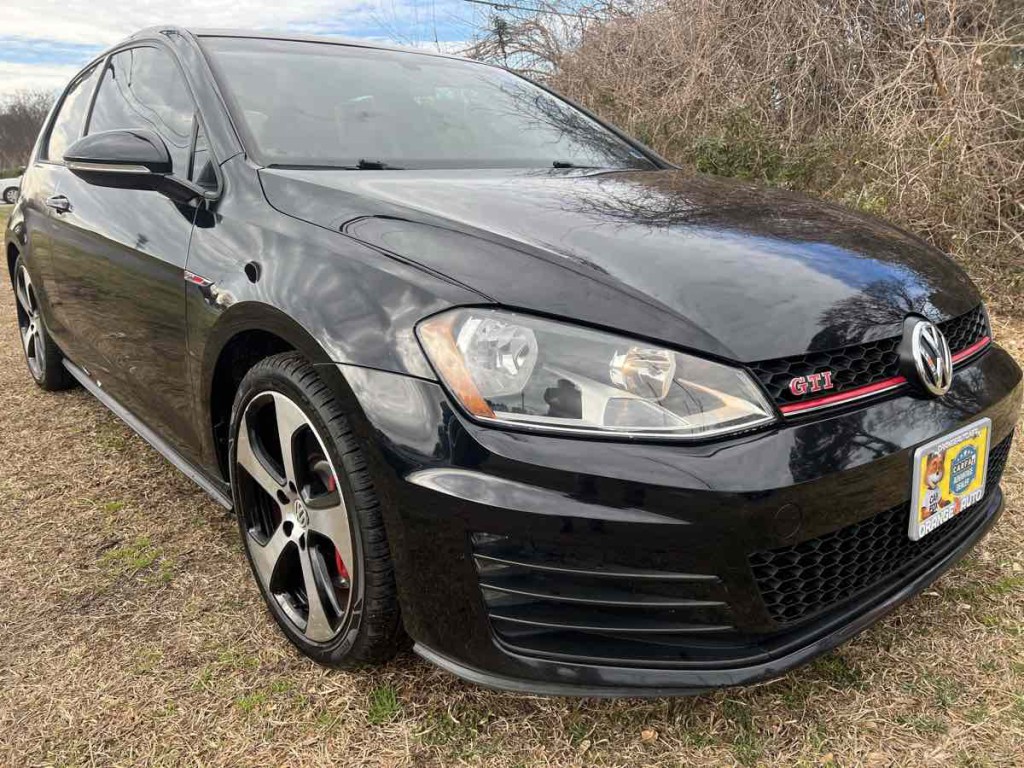 2016 Volkswagen GTI Image 8