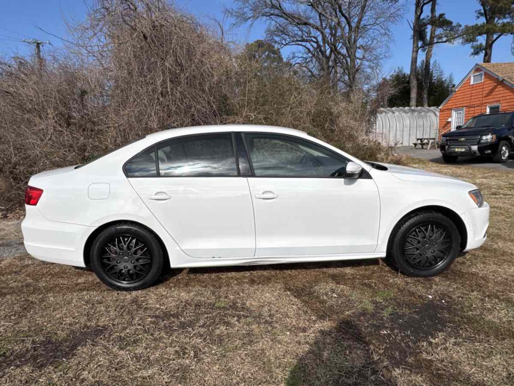 2014 Volkswagen Jetta Image 11