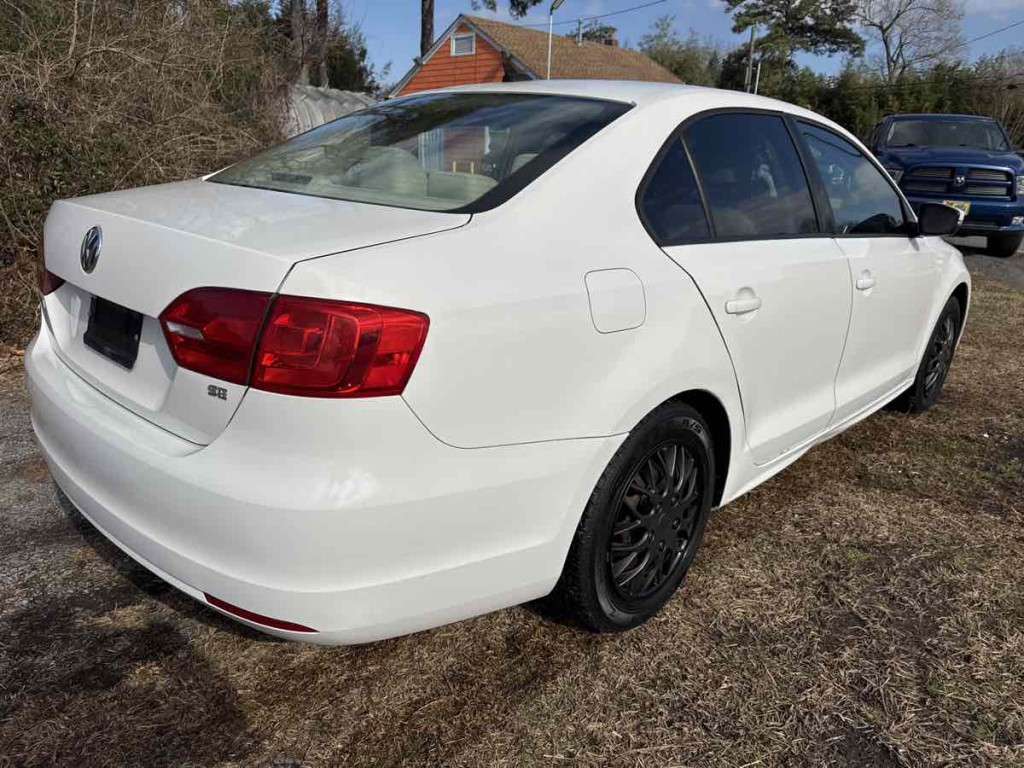 2014 Volkswagen Jetta Image 13