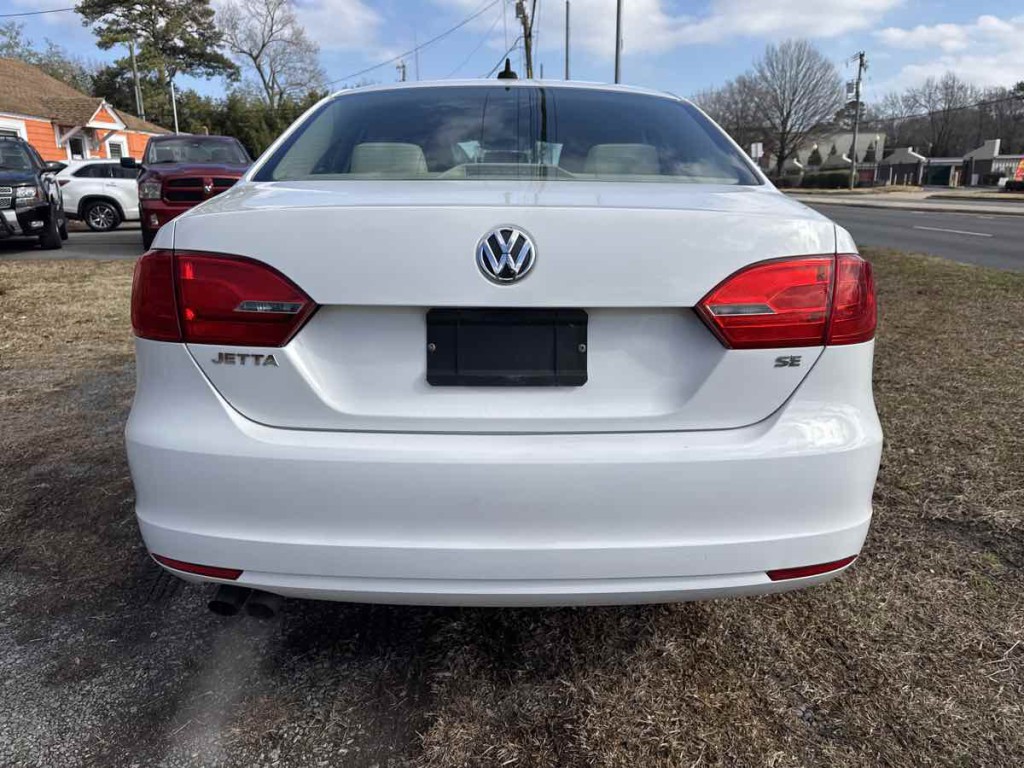 2014 Volkswagen Jetta Image 14