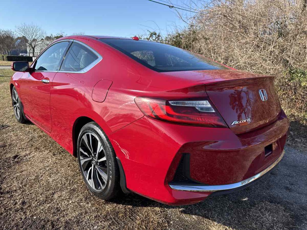 2016 Honda Accord Image 7